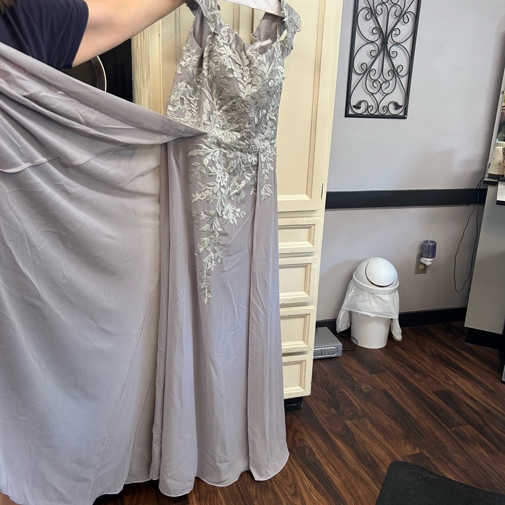 NWT - Elegant Gray Lace Evening Gown Size 14 with overskirt
